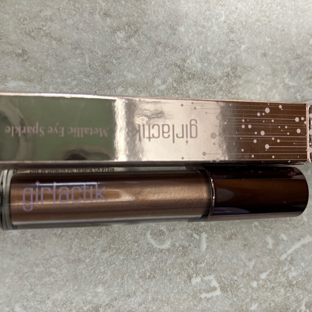 Girlactik Metallic Eye Sparkle in Bronze